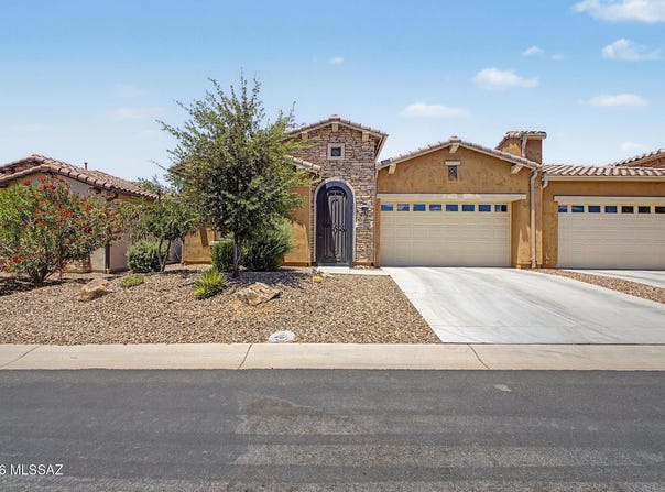 61202 E Shale Road, Oracle, AZ 85623