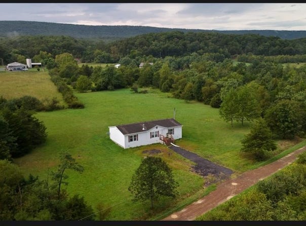 305 N RIVER RUN Boulevard, DELRAY, WV 26714