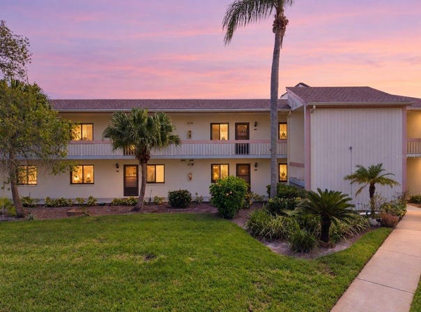 151 LAKEVIEW Way, OLDSMAR, FL 34677