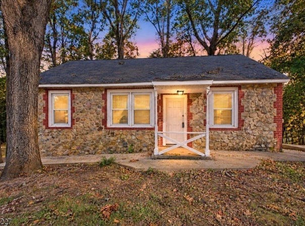 601 Succasunna Rd, Roxbury Twp., NJ 07850-1429