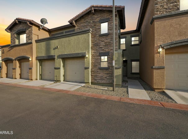 7726 E BASELINE Road, Mesa, AZ 85209