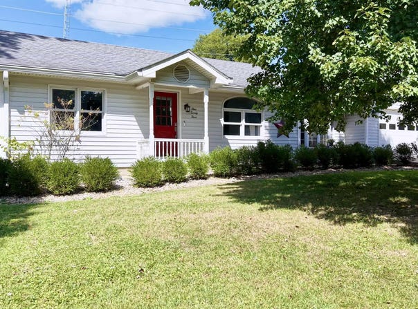 123 8th Street, Oolitic, IN 47421