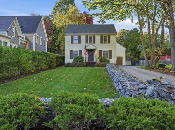 284 Foreside Road, Falmouth, ME 04105
