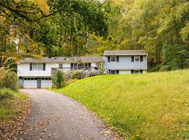 11 Stanley Drive, Pawling, NY 12564