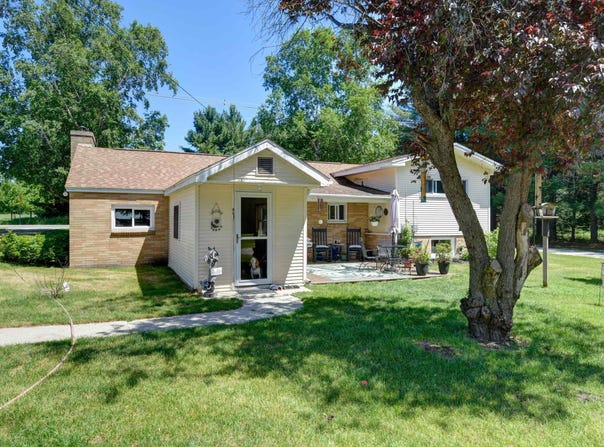 10741 N LONG LAKE ROAD, TRAVERSE CITY, MI 49685