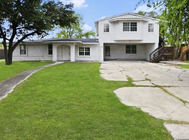 645 W BROADVIEW DR, San Antonio, TX 78228