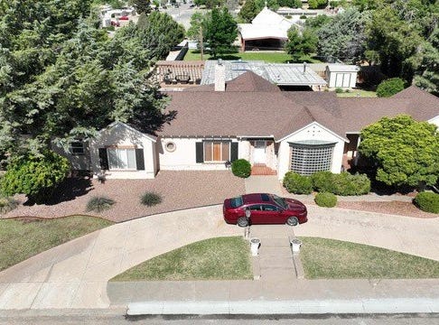 812 S Clowe Ave, Artesia, NM 88210