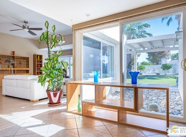 5980 Paradise Plz, Palm Springs, CA 92264