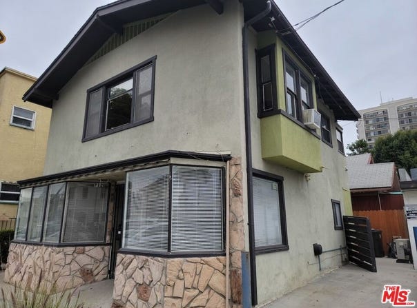 702 CEDAR Ave, LONG BEACH, CA 90813