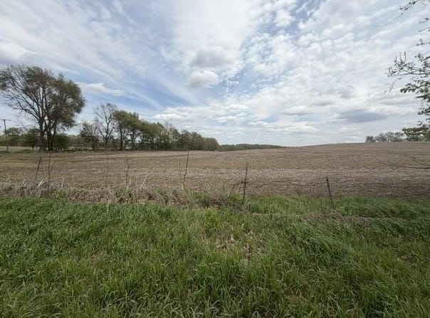 18 Mile Road, Marshall, MI 49068