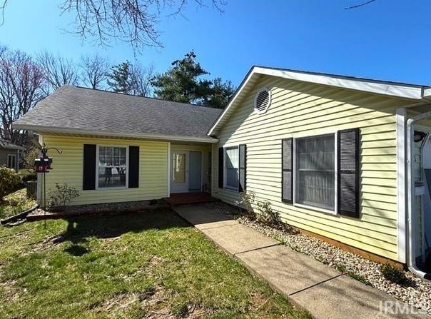 706 E Pepperridge Drive, Bloomington, IN 47401-9889