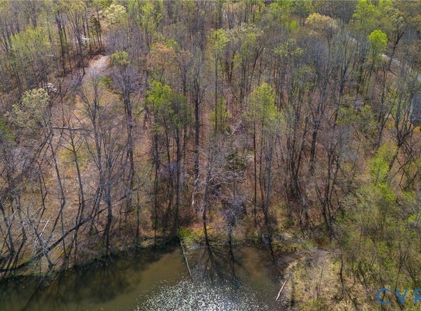 Lake Pointe Ct, Pamplin, VA 23958
