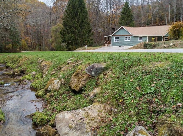 5107 Boiling Springs Rd., MURPHY, NC 28906