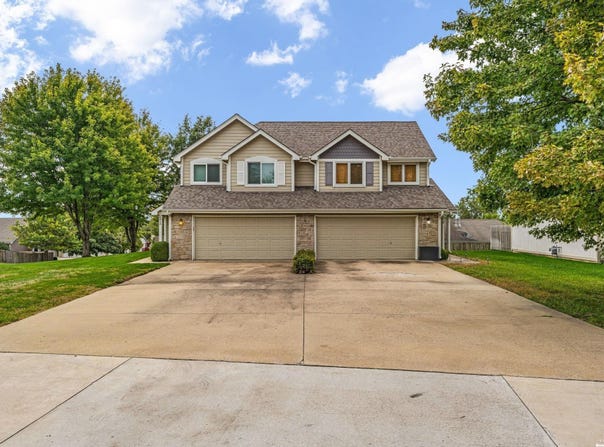 4913 Stoneback Place, Lawrence, KS 66047