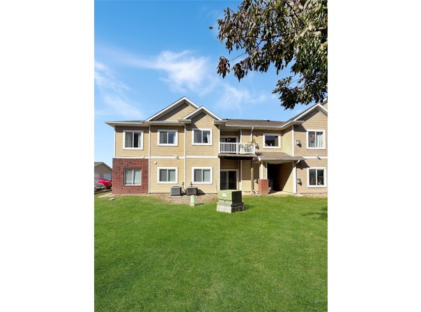 1108 N 6th Street, Indianola, IA 50125