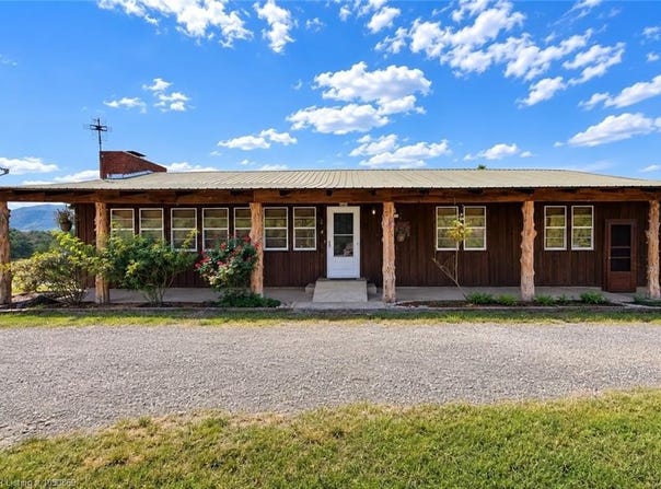 26485 Calhoun RD, Shady Point, OK 74956