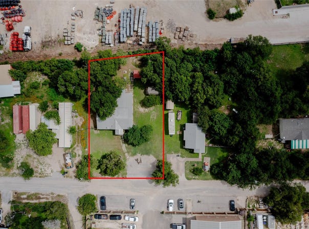210 Jennifer Ln, Leander, TX 78641