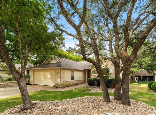 267 Whispering Wind Dr, Georgetown, TX 78633