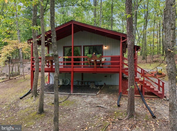 63 TURTLE Lane, HEDGESVILLE, WV 25427