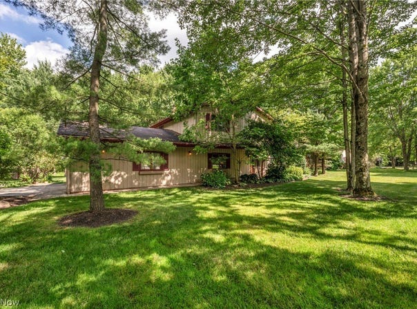 6845 Liberty Road, Solon, OH 44139