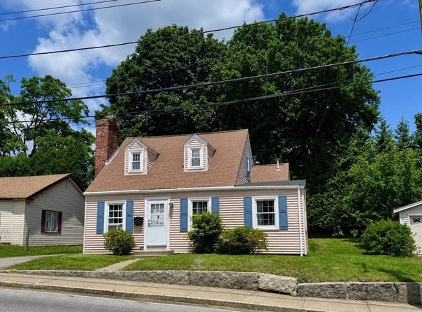5 Canal St, Millbury, MA 01527