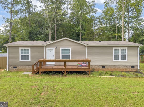 818 N Holcomb Drive, Martin, GA 30557