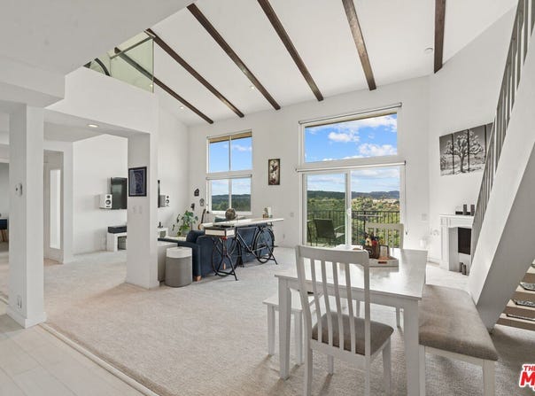 2385 Roscomare Rd, Los Angeles, CA 90077
