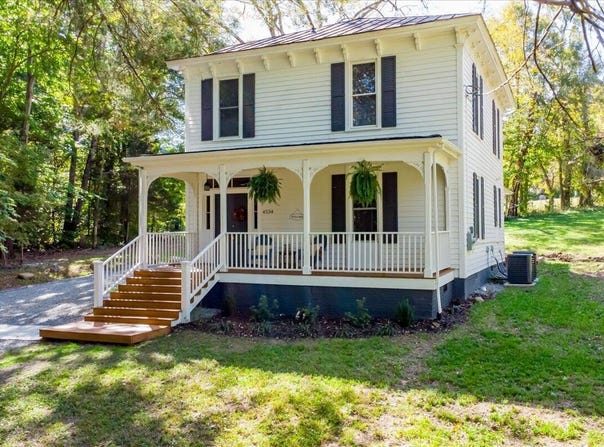 4534 Main St, Drakes Branch, VA 23937