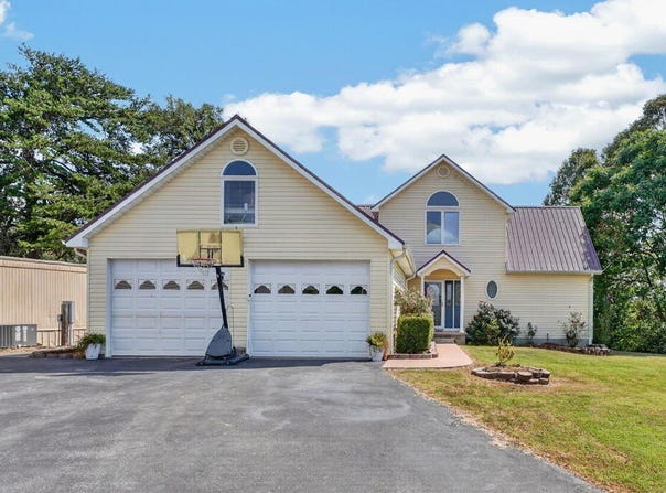 24715 Lakewood Dr., Dawson Springs, KY 42408