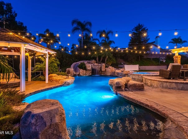 453 Highland Road, Simi Valley, CA 93065