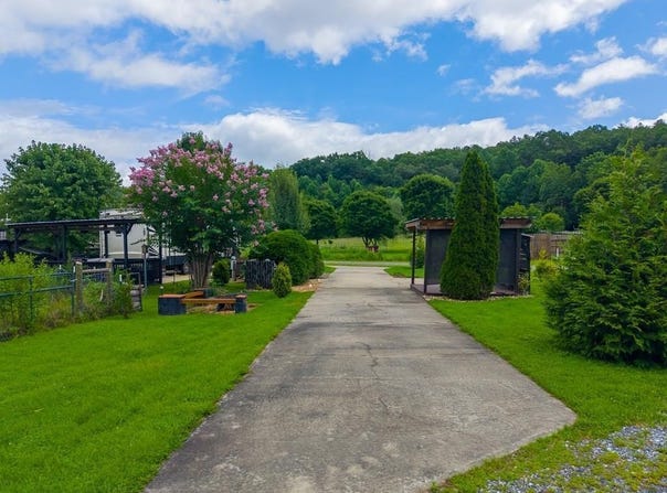 50 Timber Leaf Dr, Sylva, NC 28779