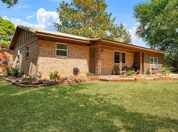 506 County Road 34710, Paris, TX 75460