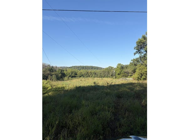 3882 Lunenburg, Melbourne, AR 72556