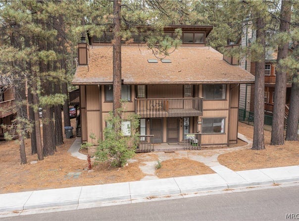 733 Summit Boulevard, Big Bear City, CA 92315