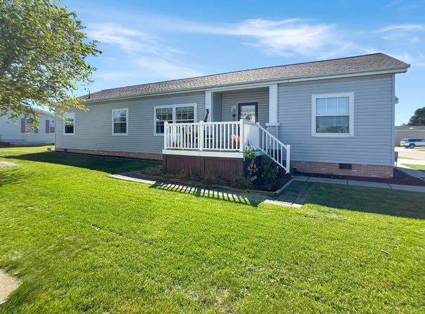 13813 Alaska Ave, Eagle, MI 48822