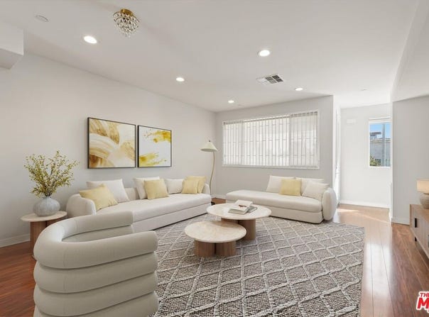 13225 Victory Blvd, Van Nuys, CA 91401