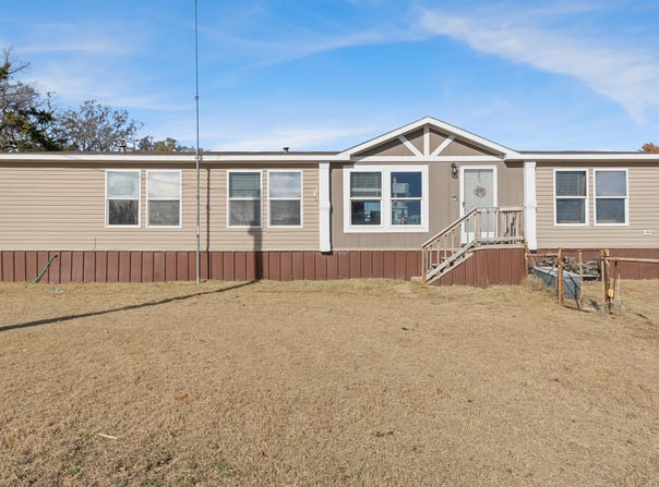 2722 Denver Road, Sunset, TX 76270