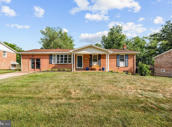 6301 BROOKE JANE Drive, CLINTON, MD 20735