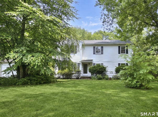64 Russ Road, Trumbull, CT 06611