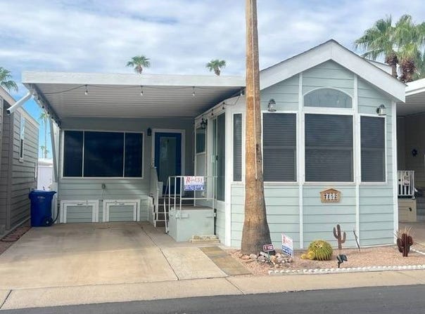 4860 E Main St., Mesa, AZ 85205