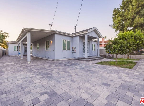 6729 Radford Ave, North Hollywood, CA 91606