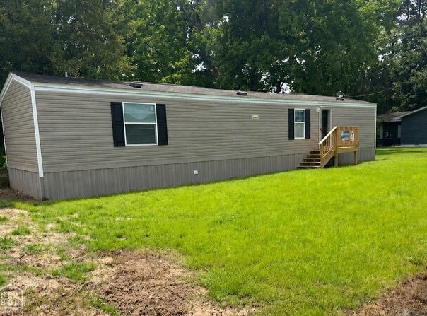 210 E Vine Street, Russell, AR 72010