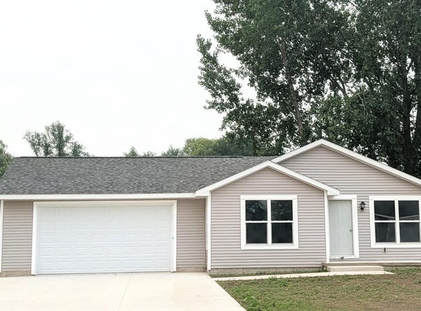 268 Stern Drive, Au Gres, MI 48703