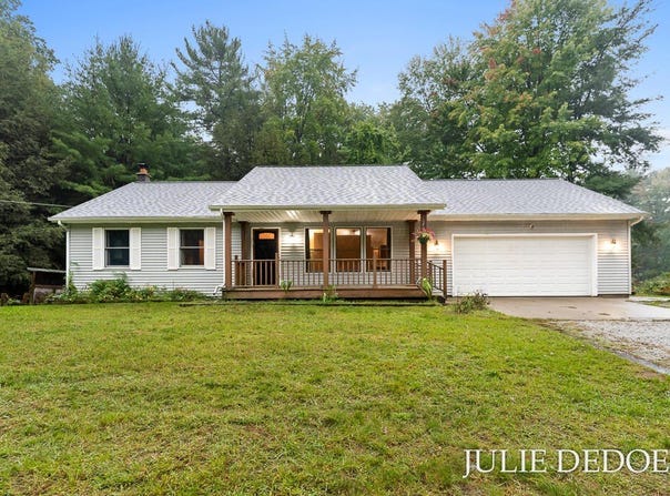 17722 148th Avenue, Spring Lake, MI 49456