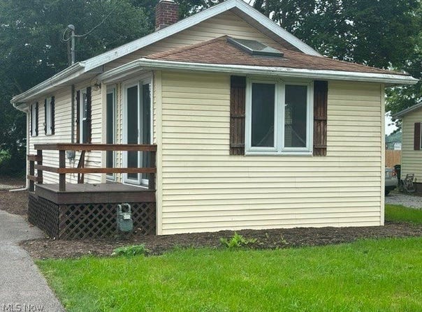 18061 Derr Avenue, Beloit, OH 44609