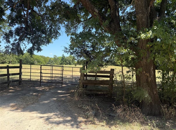 CR 4232, Bonham, TX 75418