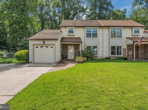 31 CHRISTOPHER Road, VOORHEES, NJ 08043