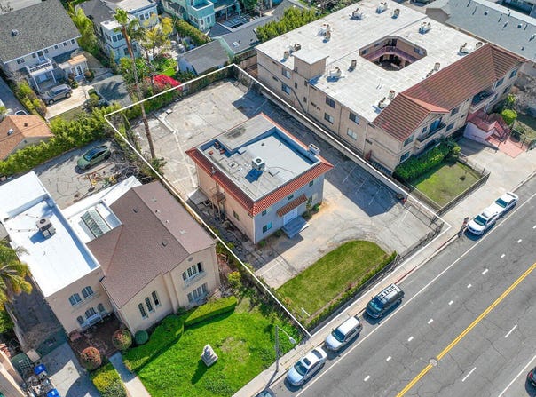 702 Crenshaw Blvd, Los Angeles, CA 90005