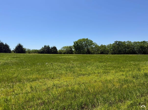 1040 SE Stanley Road, Tecumseh, KS 66542