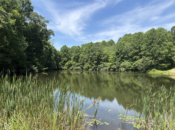 9713 E Birch Road, Bloomfield, IN 47424